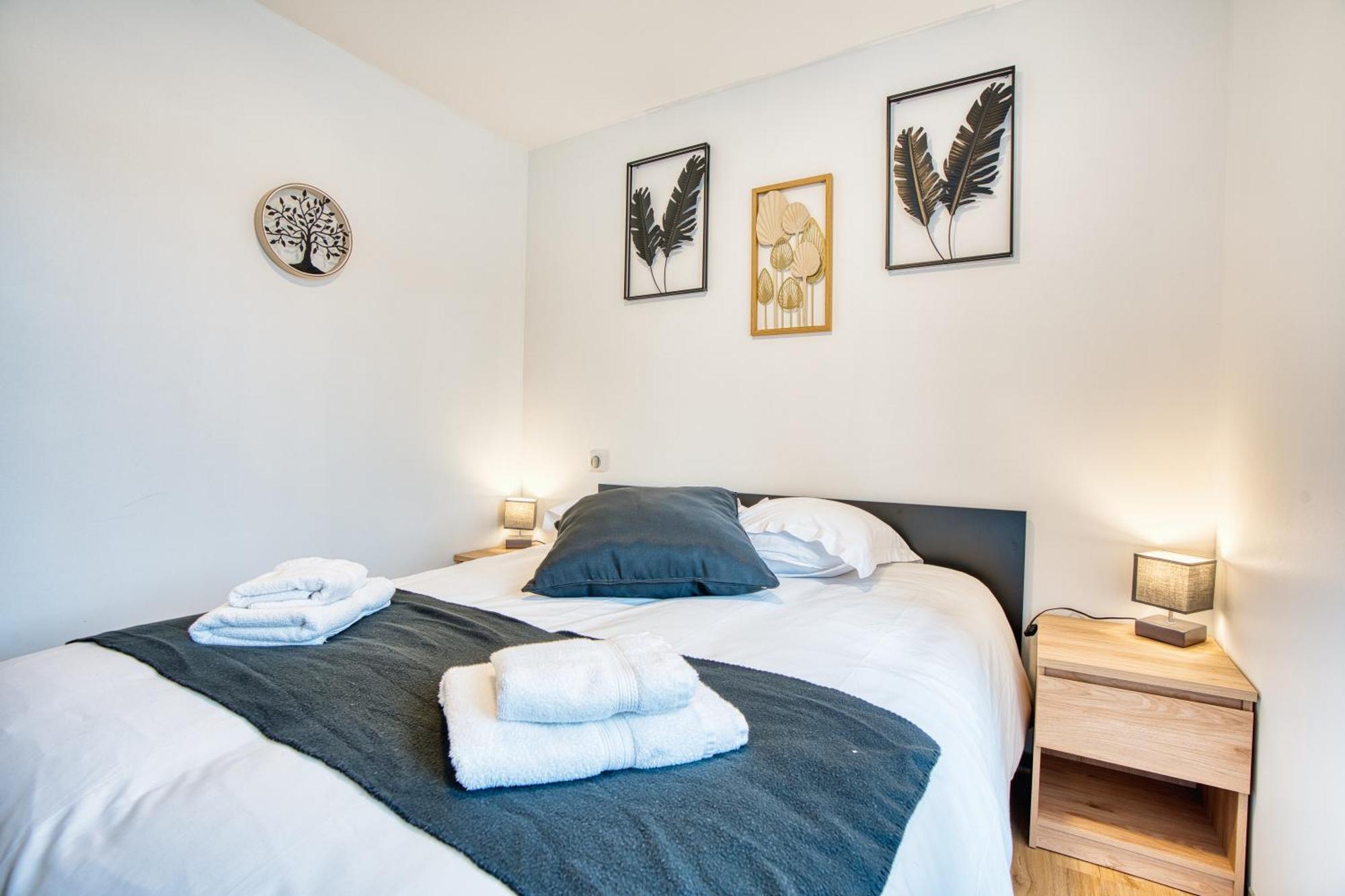 Apartment Les Hourtous Netflix Wi-fi Fibre Terasse 4 Pers Banassac